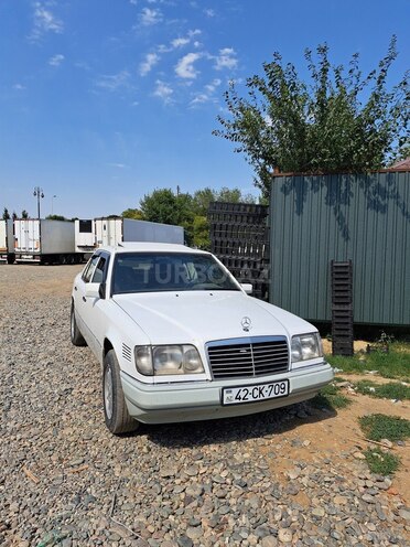 Mercedes E 250 1994, 97,674 km - 2.5 л - Lənkəran