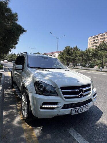 Mercedes GL 500 4MATIC 2010, 250,000 km - 5.5 l - Sumqayıt