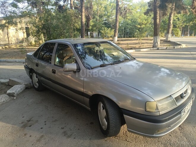 Opel Vectra 1994, 470,000 km - 2.0 l - Şirvan