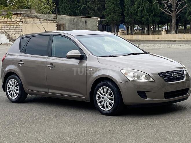 Kia Ceed 2009, 250,000 km - 1.4 л - Gəncə