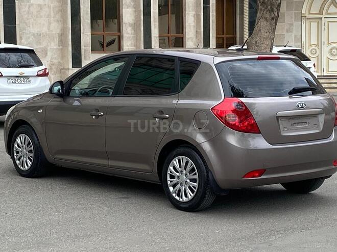 Kia Ceed 2009, 250,000 km - 1.4 л - Gəncə