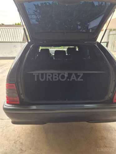 Mercedes C 220 d 1999, 382,000 km - 2.2 л - Ucar