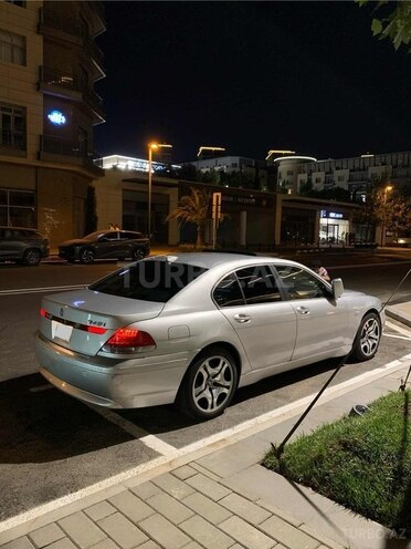 BMW 745-7
