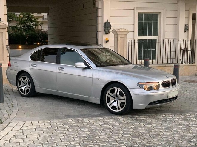 BMW 745-4