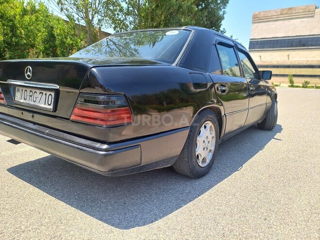 Mercedes E 250 1994, 394,626 km - 2.5 л - Bakı