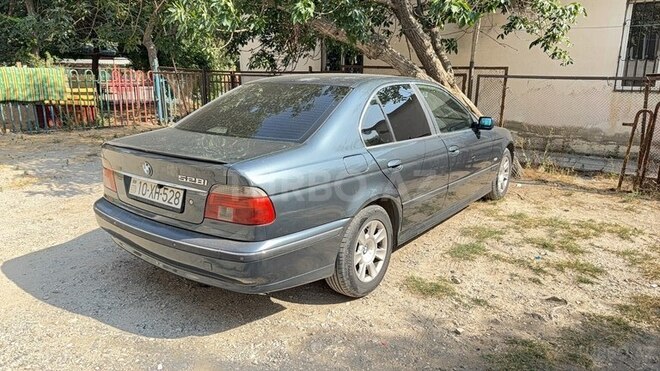 BMW 528 1998, 380,000 km - 2.8 l - Sumqayıt