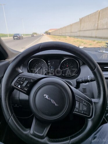 Jaguar E-Pace 2019, 110,000 km - 2.0 l - Bakı