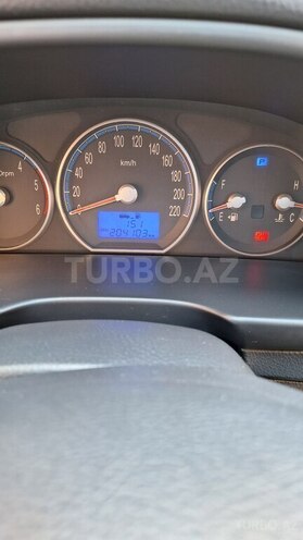 Hyundai Santa Fe-8