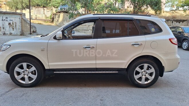 Hyundai Santa Fe-5
