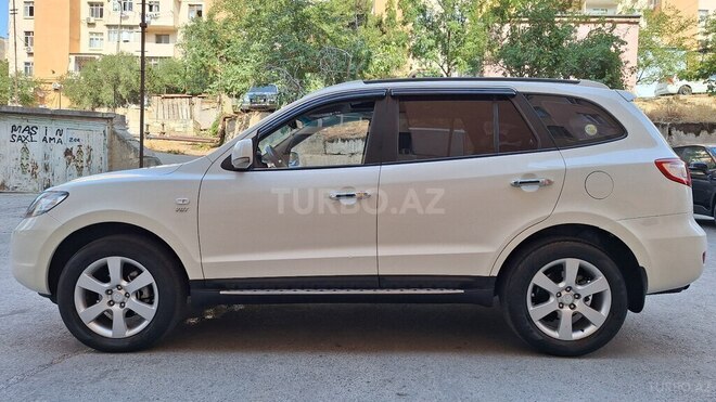 Hyundai Santa Fe-4