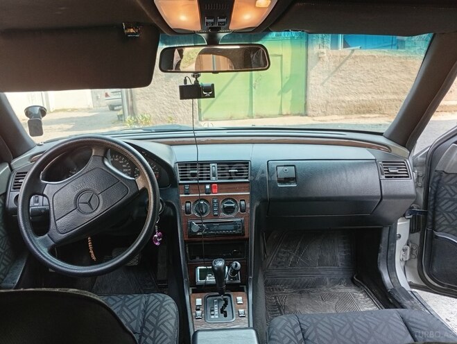 Mercedes C 220 1993, 205,963 km - 2.2 l - Bərdə