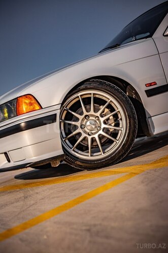 BMW 328 1995, 300,000 km - 2.8 l - Bakı
