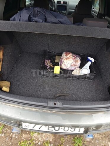 Volkswagen Golf 2006, 300,000 km - 1.4 l - Cəlilabad