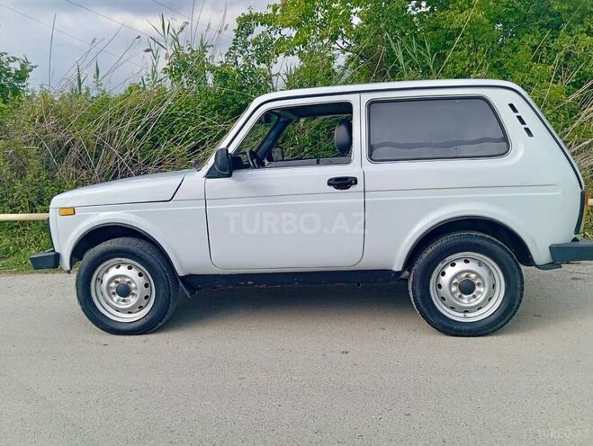 LADA (VAZ) Niva 1996, 200,000 km - 1.7 l - Ağdaş