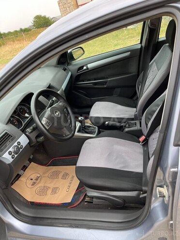 Opel Astra 2005, 252,000 km - 1.4 l - Şəmkir