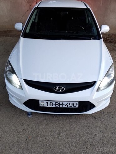Hyundai i30 2010, 245,000 km - 1.4 л - Şirvan