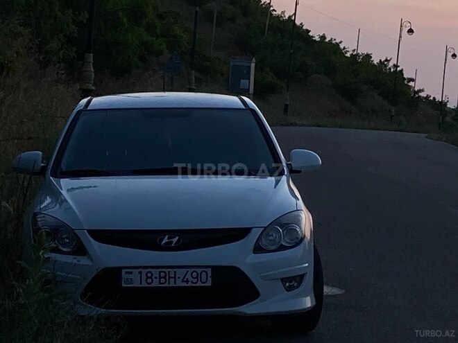 Hyundai i30 2010, 245,000 km - 1.4 л - Şirvan