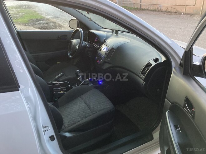 Hyundai i30 2010, 245,000 km - 1.4 л - Şirvan
