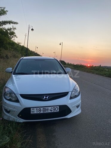 Hyundai i30 2010, 245,000 km - 1.4 л - Şirvan