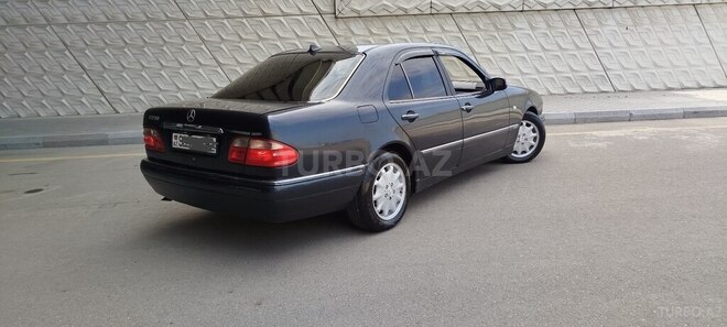 Mercedes E 230 1997, 636,200 km - 2.3 l - Bakı