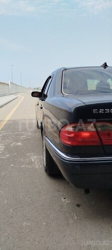 Mercedes E 230 1997, 636,200 km - 2.3 l - Bakı