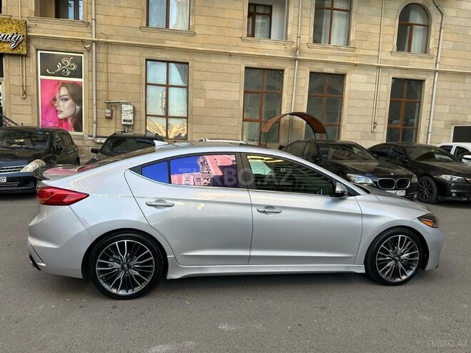 Hyundai Elantra 2017, 131,966 km - 1.6 l - Bakı