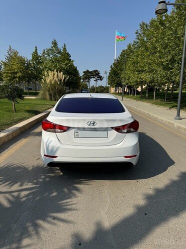 Hyundai Avante 2015, 173,800 km - 1.6 л - Bakı