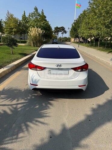Hyundai Avante 2015, 173,800 km - 1.6 л - Bakı
