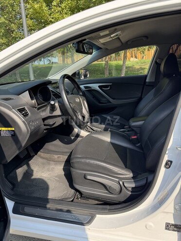 Hyundai Avante 2015, 173,800 km - 1.6 л - Bakı
