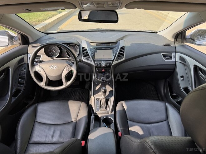 Hyundai Avante 2015, 173,800 km - 1.6 л - Bakı