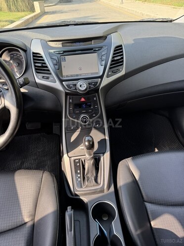 Hyundai Avante 2015, 173,800 km - 1.6 л - Bakı