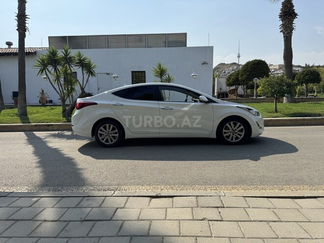 Hyundai Avante 2015, 173,800 km - 1.6 л - Bakı