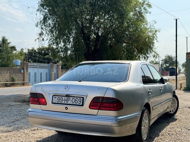 Mercedes E 270 2001, 540,000 km - 2.7 l - Bakı