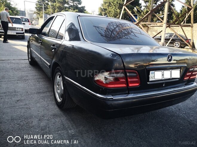 Mercedes E 200 1997, 425,324 km - 2.0 l - Bakı