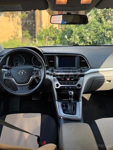 Hyundai Elantra 2016, 135,000 km - 2.0 l - Bakı