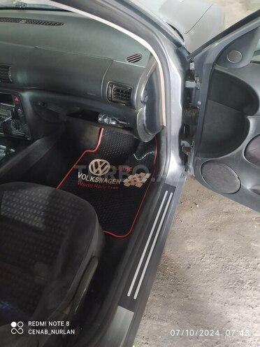 Volkswagen Passat 2002, 268,769 km - 1.8 l - Xaçmaz