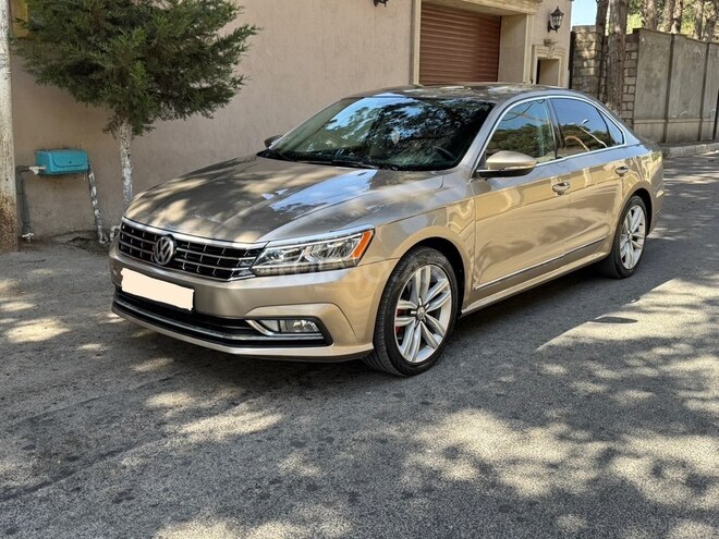 Volkswagen Passat 2016, 125,500 km - 1.8 l - Bakı