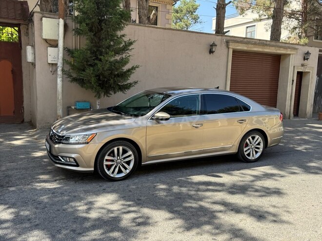 Volkswagen Passat 2016, 125,500 km - 1.8 l - Bakı