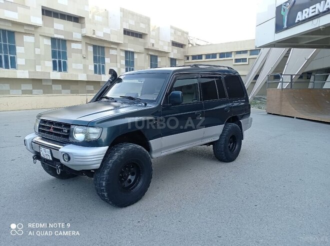 Mitsubishi Pajero 1999, 300,000 km - 2.8 l - Bakı
