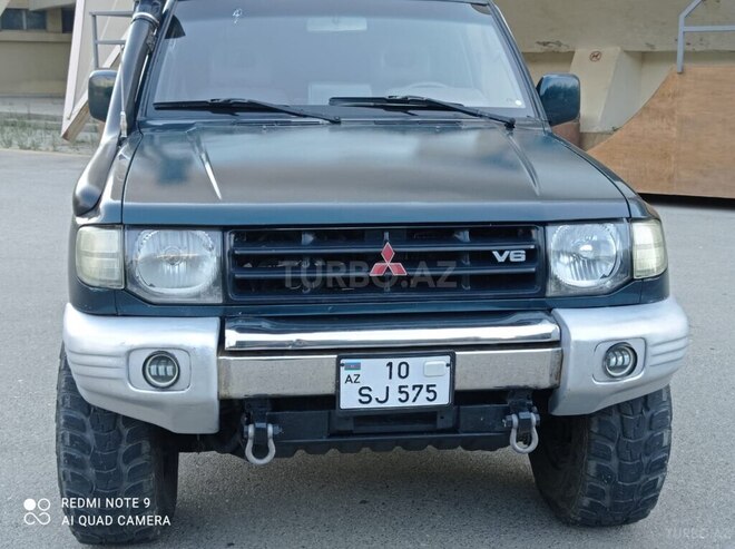 Mitsubishi Pajero 1999, 300,000 km - 2.8 l - Bakı