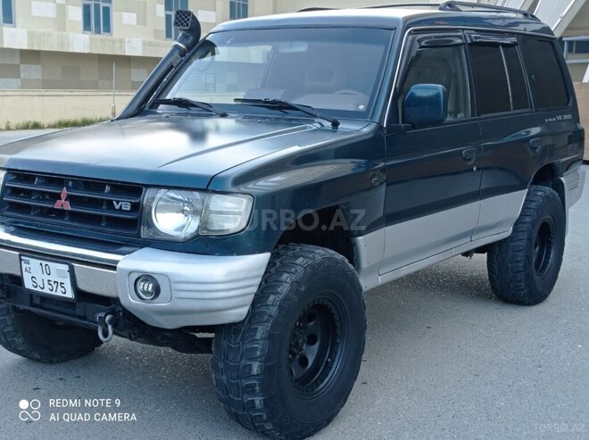 Mitsubishi Pajero 1999, 300,000 km - 2.8 l - Bakı