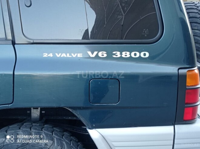 Mitsubishi Pajero 1999, 300,000 km - 2.8 l - Bakı