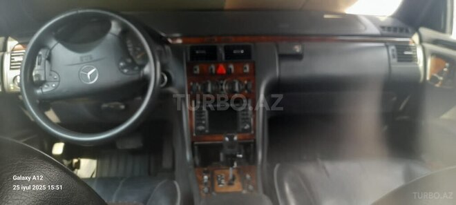 Mercedes E 220 d 2002, 540,000 km - 2.2 l - Bakı