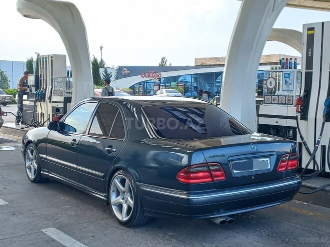 Mercedes E 200 1999, 258,909 km - 2.0 l - Bakı