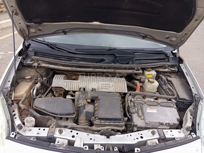 Toyota Prius 2009, 353,169 km - 1.8 л - Gəncə