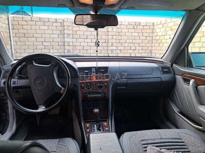 Mercedes C 200 1995, 302,000 km - 2.0 l - Mingəçevir