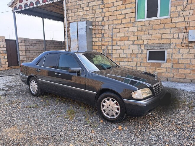Mercedes C 200 1995, 302,000 km - 2.0 l - Mingəçevir