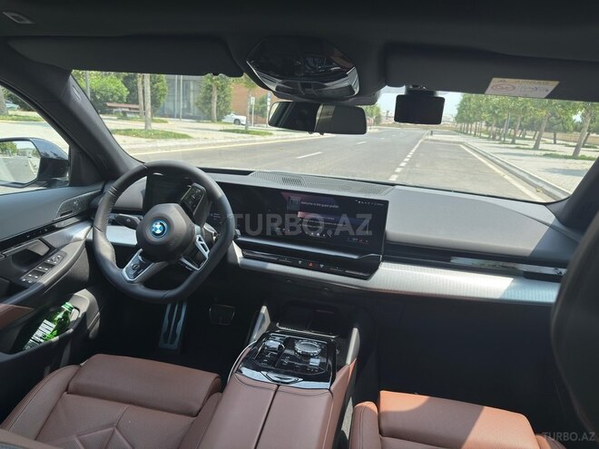 BMW 530e 2024, 15,000 km - 2.0 l - Bakı