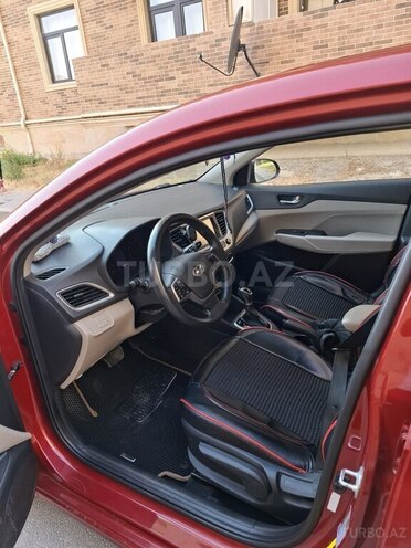 Hyundai Accent 2019, 206,828 km - 1.6 л - Bakı