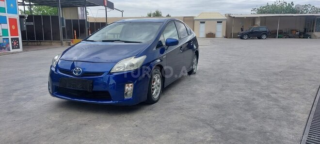 Toyota Prius 2011, 300,000 km - 1.8 l - Gəncə